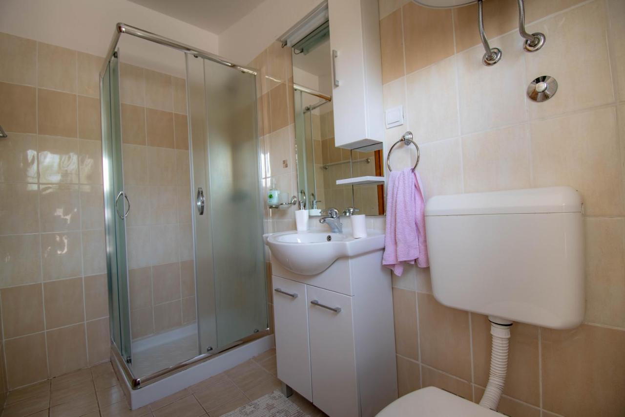 Apartments Betty Borik Rovinj Exterior foto