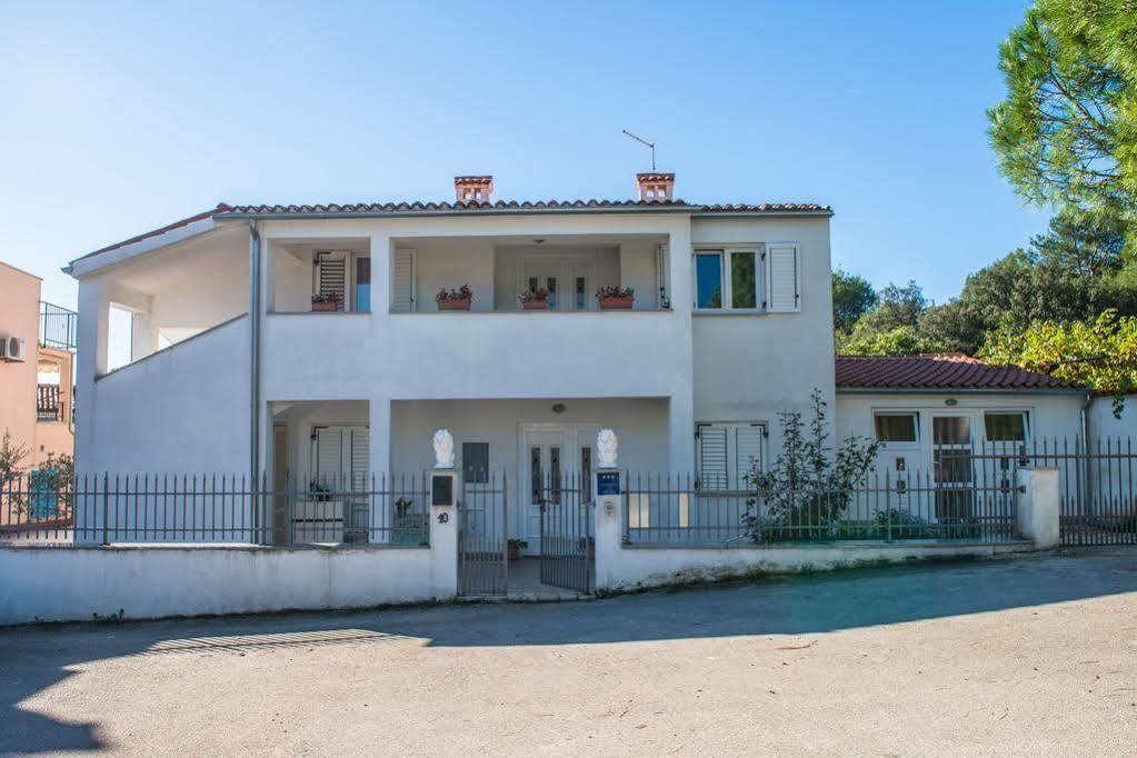 Apartments Betty Borik Rovinj Exterior foto
